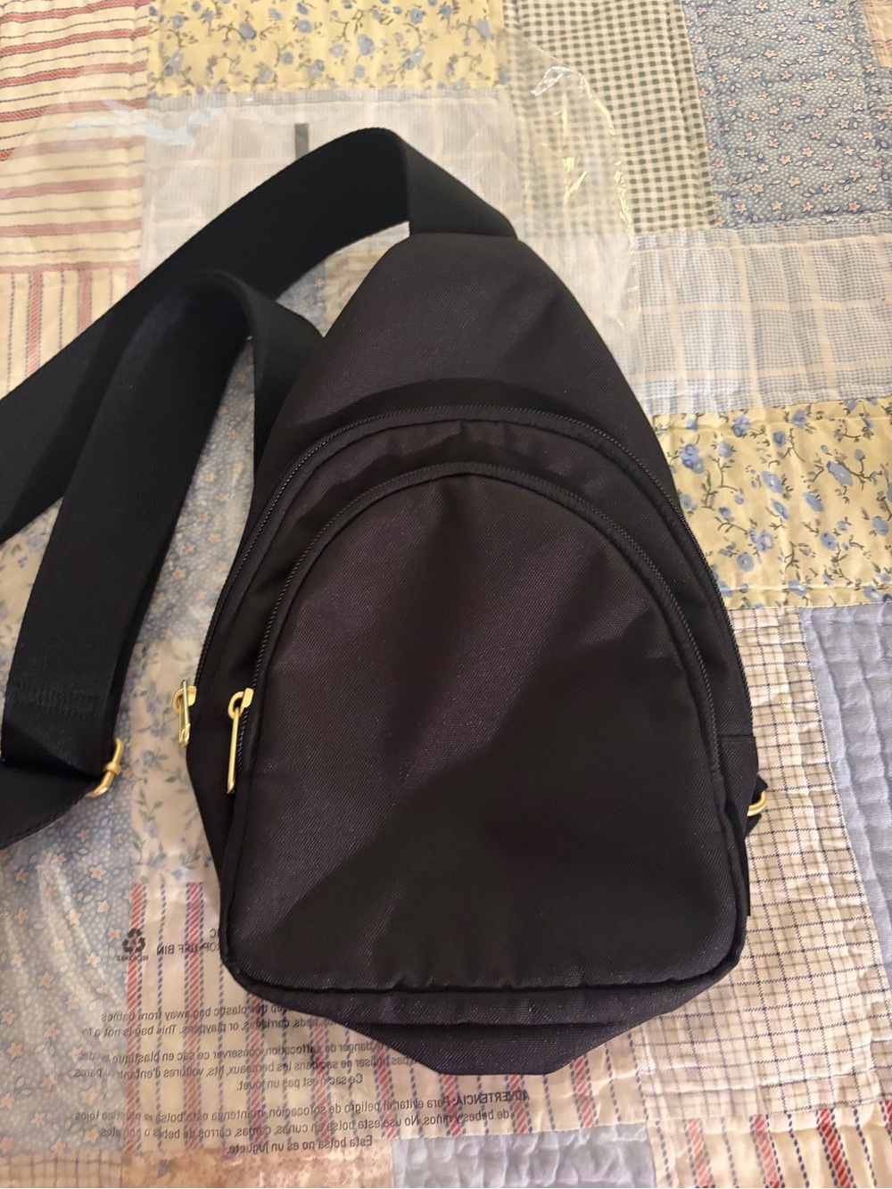 Canvelle Small City Sling Bag - Picture 3 of 6